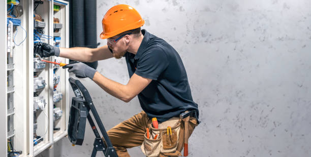 Best Circuit Breaker Repair  in Peshtigo, WI